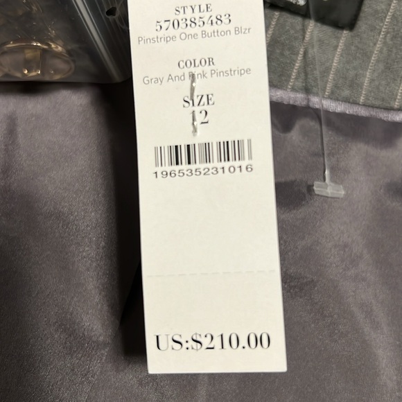 NEW WHBM $210 Women's Gray & pink Pinstripe Blazer size 12 - Picture 8 of 11
